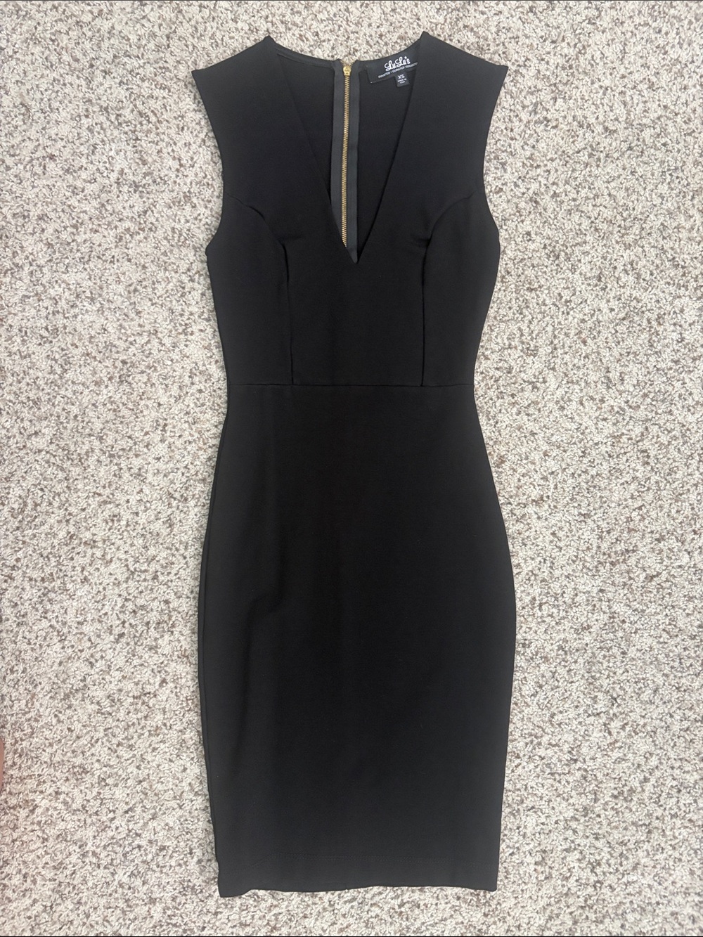 Lulu's Black Sleeveless V-Neck Mini Sheath Dress
